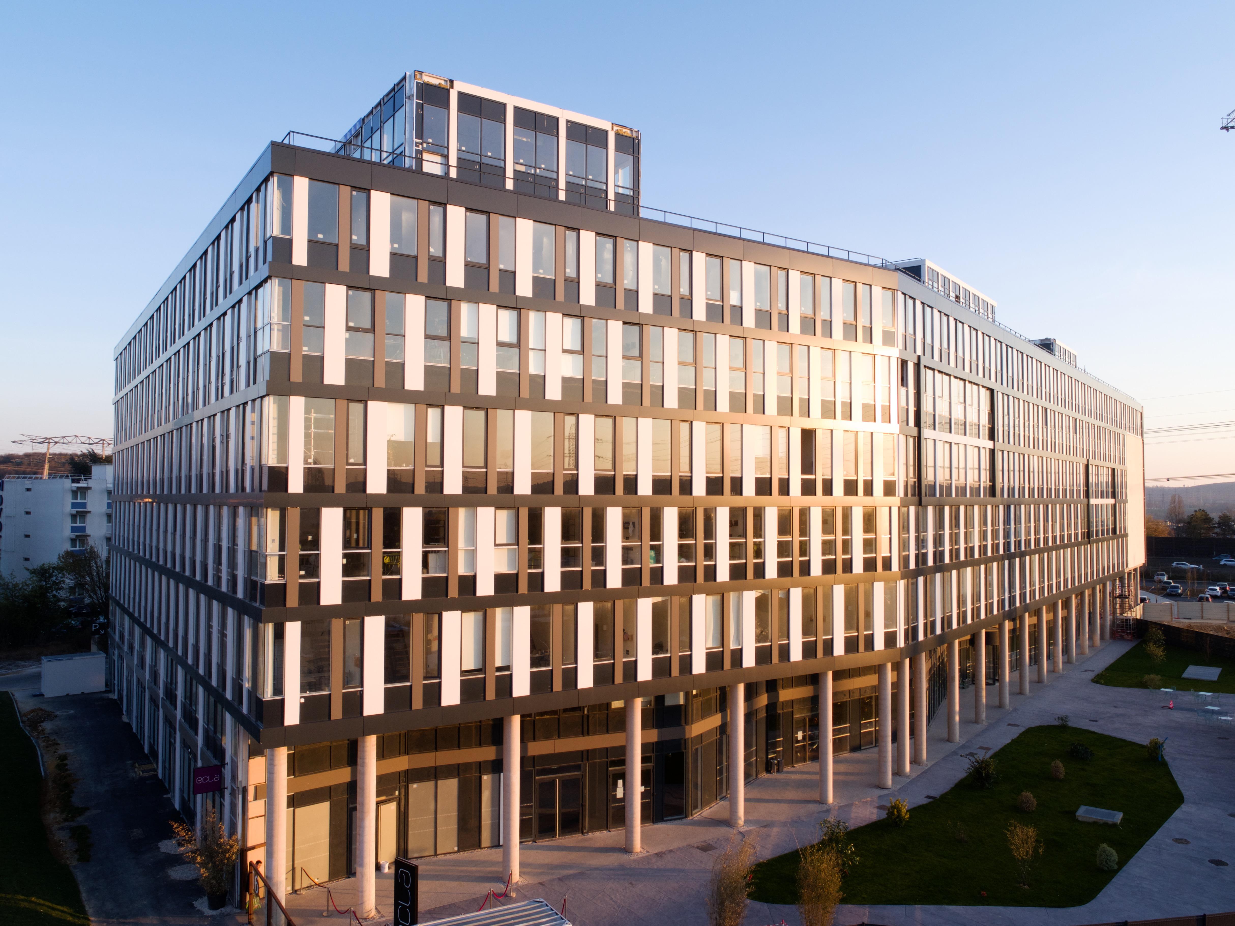 Ecla Campus Aparthotel Massy  Exterior photo